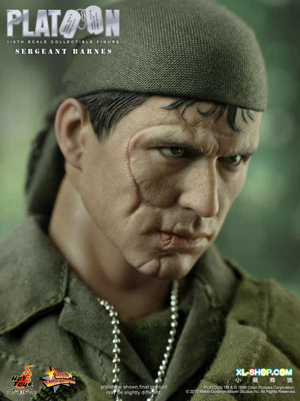 Hot Toys - MMS141 - Platoon : Sergeant Barnes 1/6 Scale Action Figure
